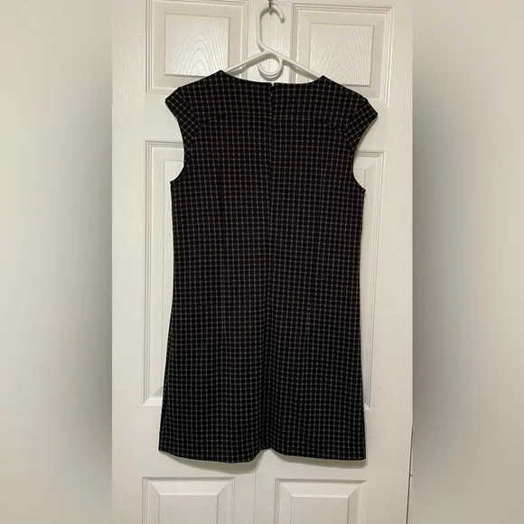 Banana Republic Black and White Mini Sheath Dress - Picture 2 of 8